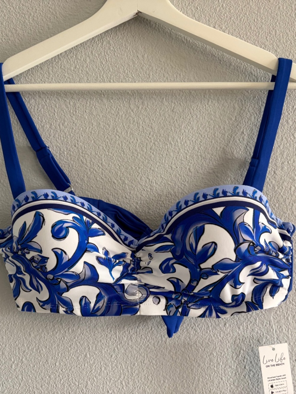 Cupshe Majolica Print Swimsuit Top New With Tags